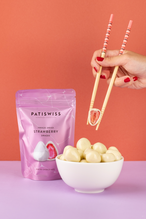 Beyaz Çikolatalı Çilek Draje, 80G x 6 Adet