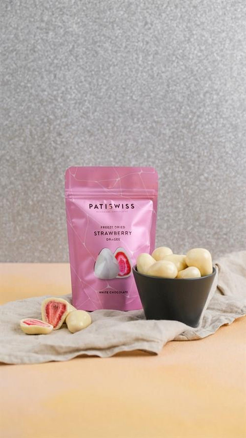 Beyaz Çikolatalı Çilek Draje, 80G x 6 Adet