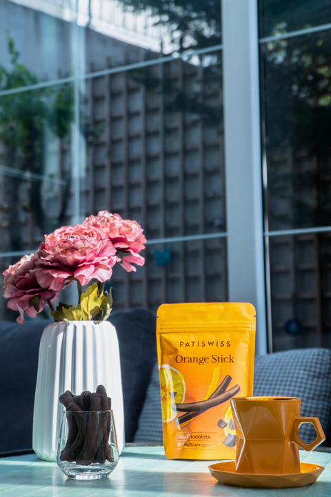 lezzetli ve sağlıklı bitter çikolatalı portakal çubukları 