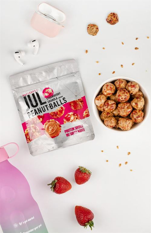 Jul Çilekli Granola Kaplı Yer Fıstığı Topları, 90G x 3 Adet