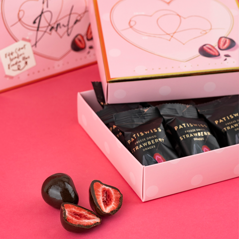 Özel Tasarım Bitter Çikolatalı Çilek Draje, 60G