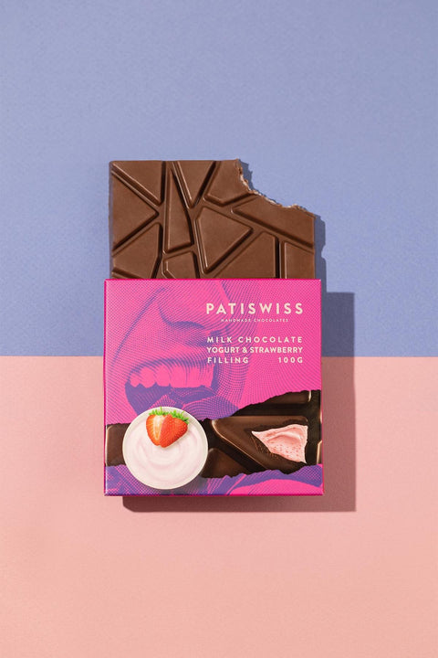 Patislove Çilekli Yoğurt Dolgulu Sütlü Çikolata, 100G